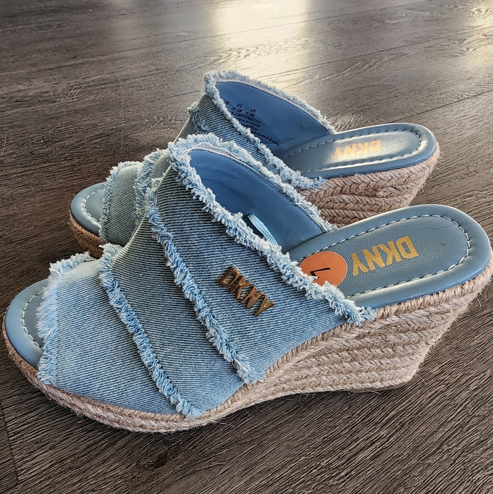 DKNY denim size 7 wedge shoes